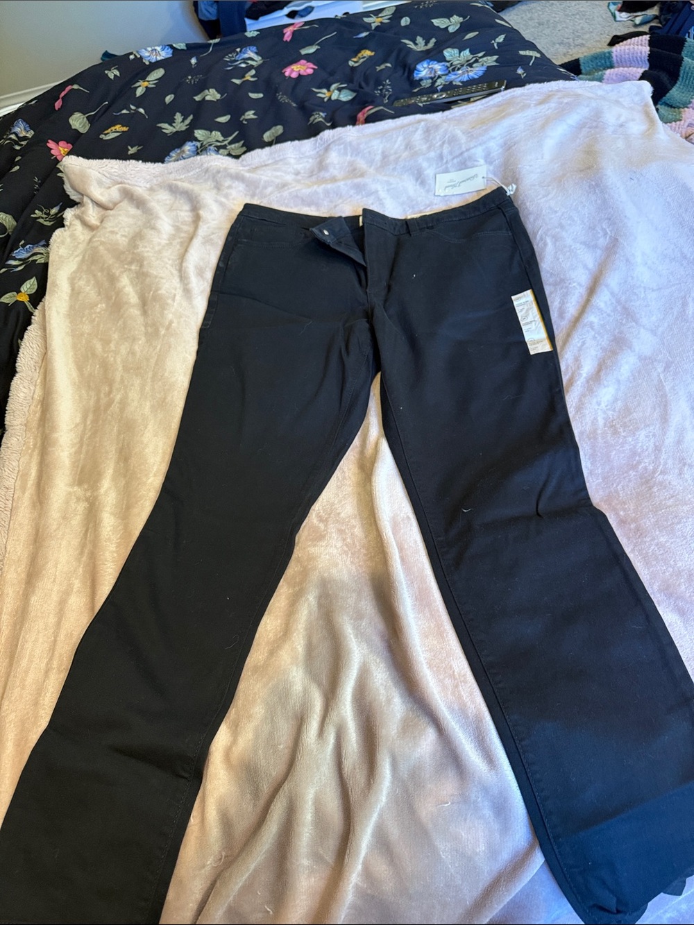 Universal Thread Black Boot Cut Jeans